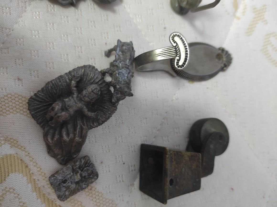 Lot format din 12 miniaturi