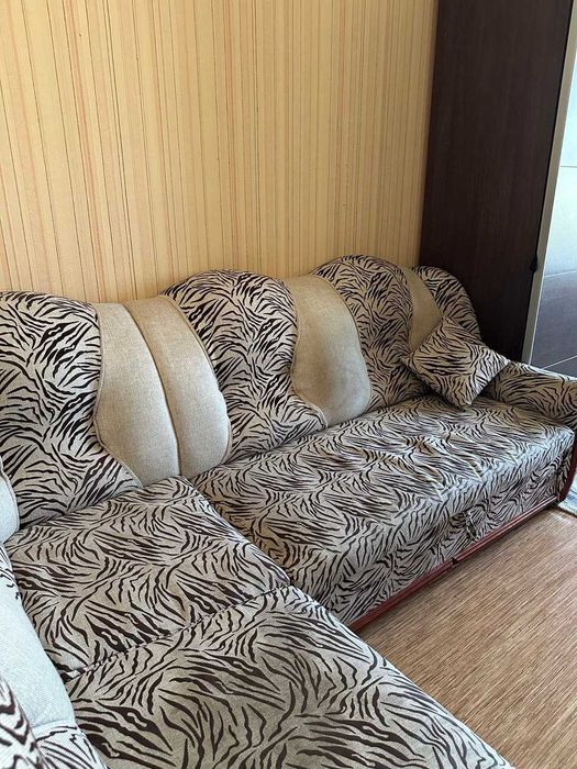 Угловой раскладной диван в хорошем состоянии! Срочно!