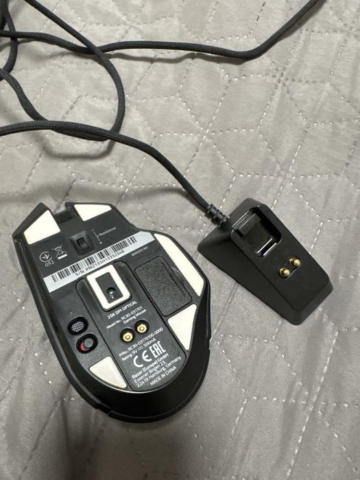 Безжична мишка Gaming Razer Basilisk Ultimate, Dock