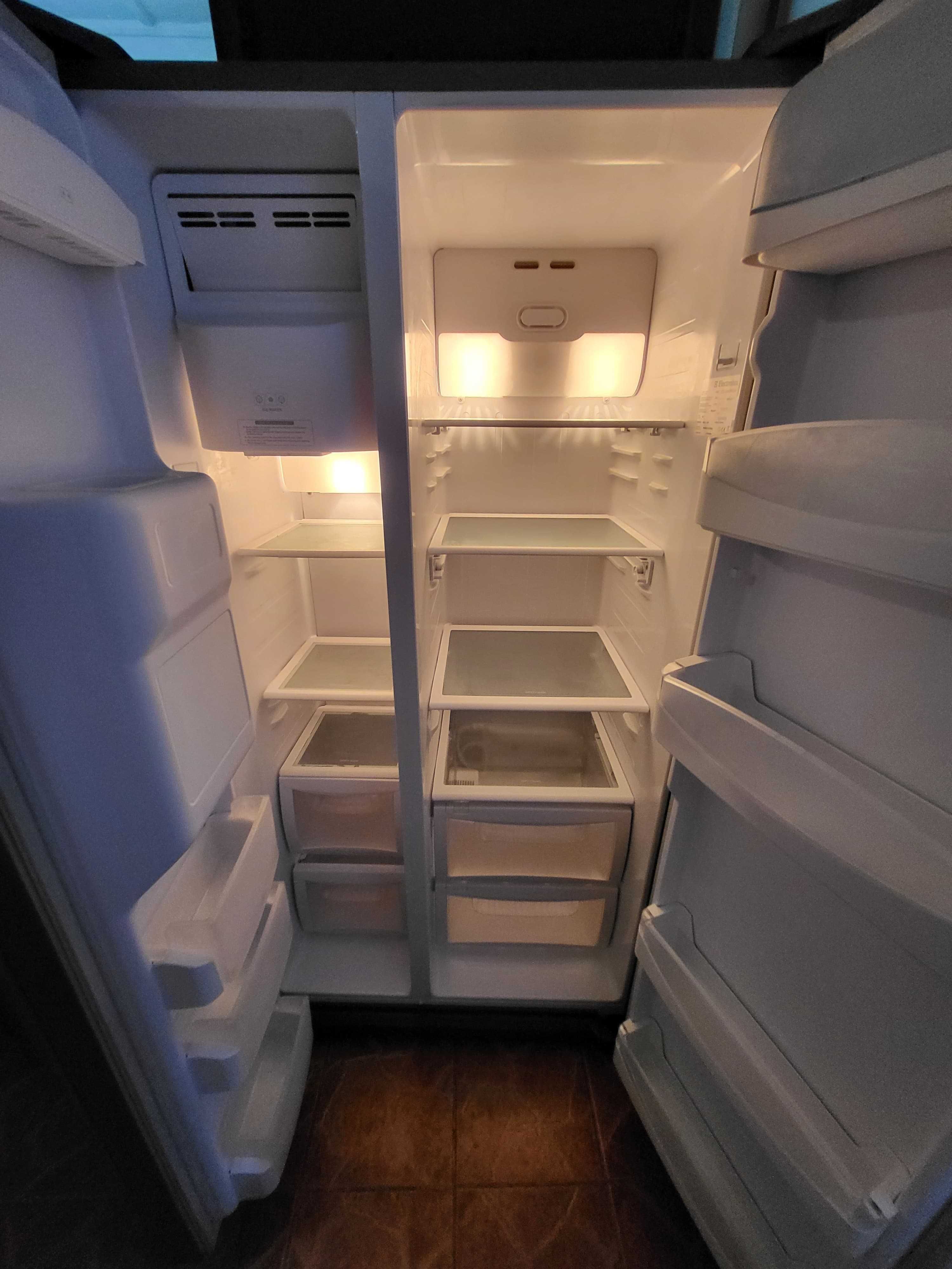 Side by Side - Electrolux, LG, Haier