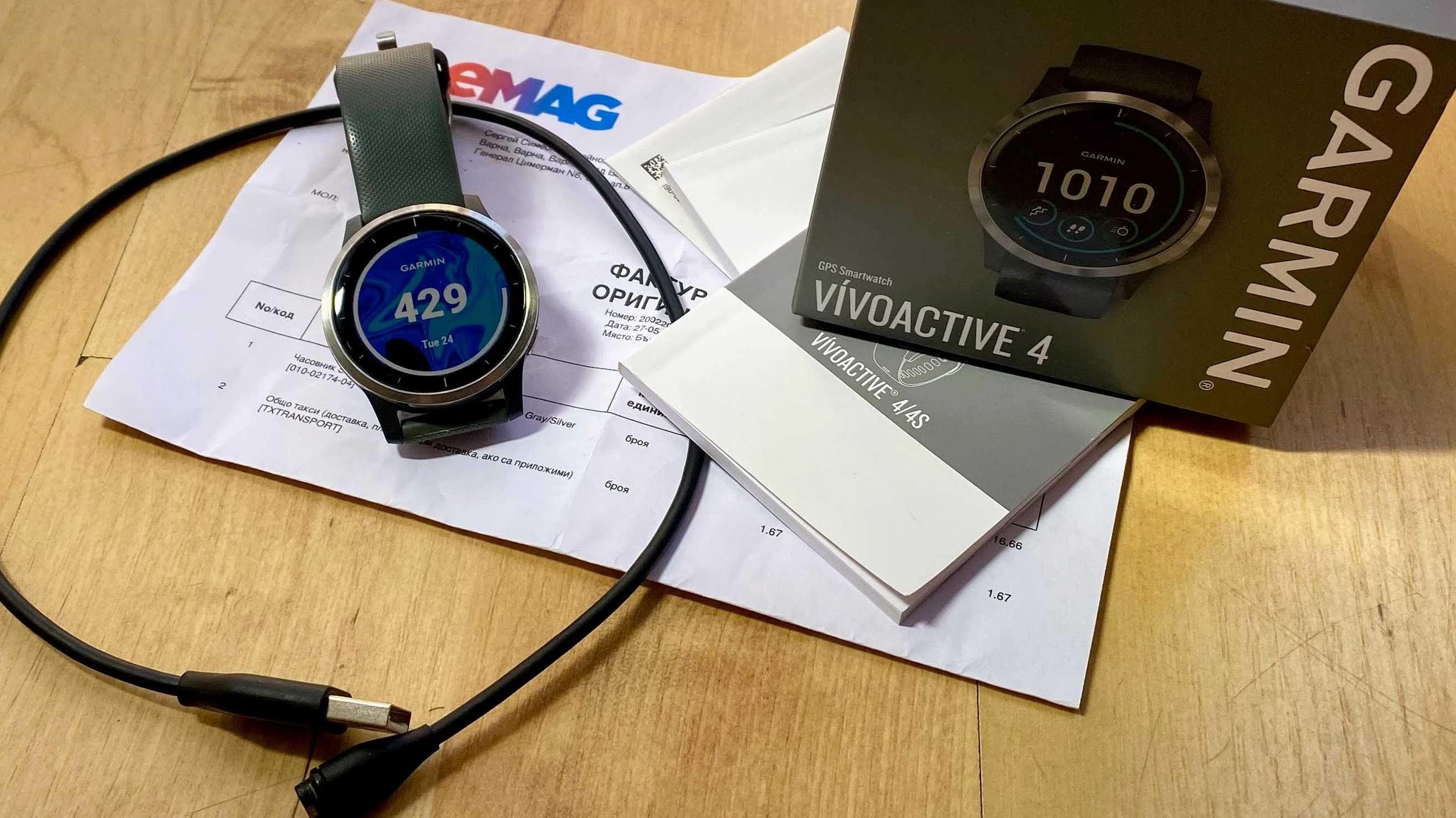 Cмарт часовник за фитнес Garmin Vivoactive 4 в отлично състояние