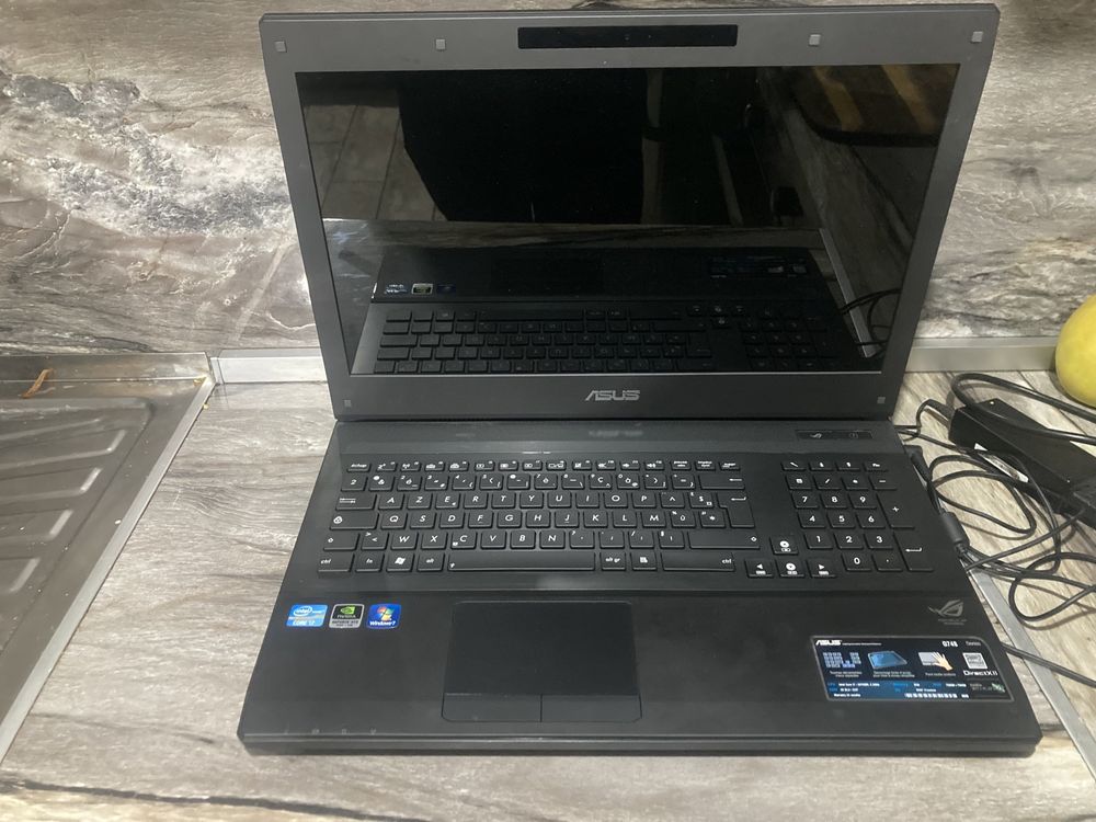 Лаптоп - ASUS G74S  /геймърски/