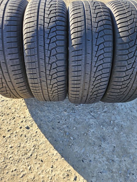 Vând anvelope iarna 215/60/16 215/60r16 HANKOK