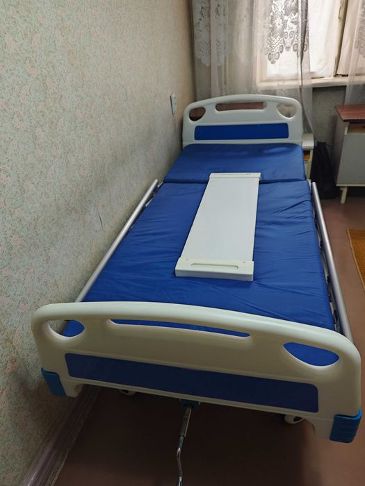 Кровать медицинская для лежачих больных