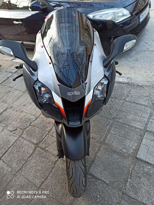 Aprilia RSV 1000 MILLE R