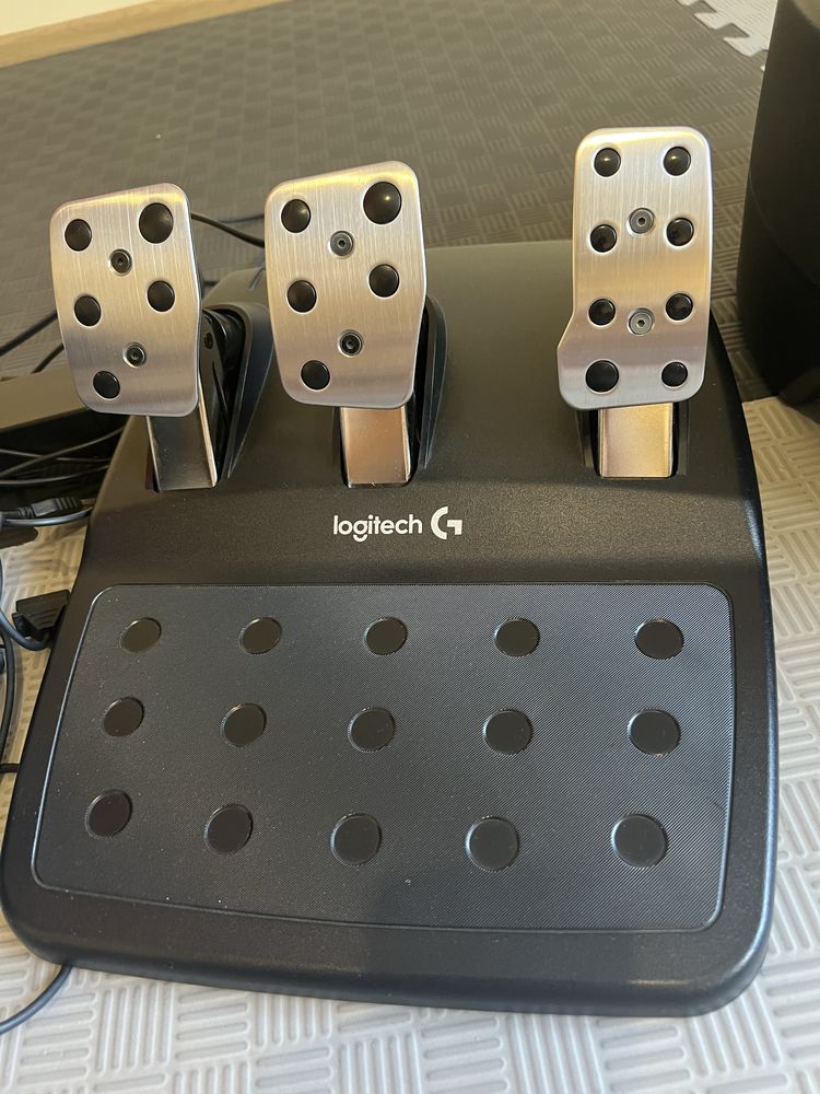 Logitech G29 волан с педали
