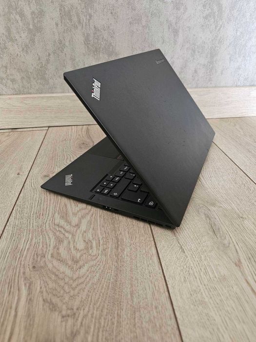 Лаптоп Lenovo Thinkpad X1 Carbon i5 / 8GB / 128GB БЕЗПЛАТНА ДОСТАВКА!