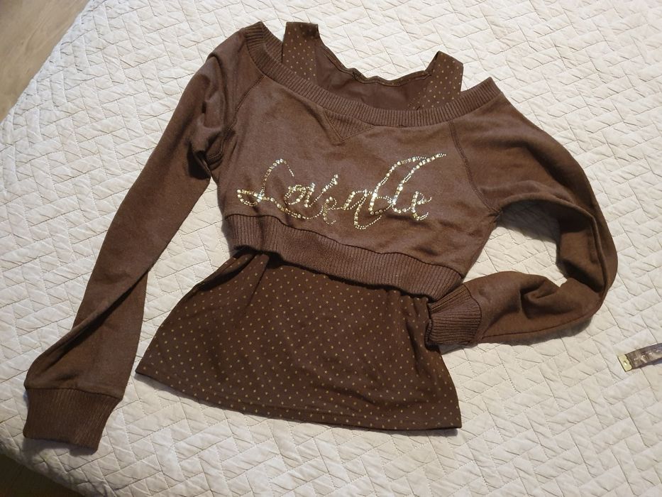 Комплект дрехи за обща стойност 22 лв