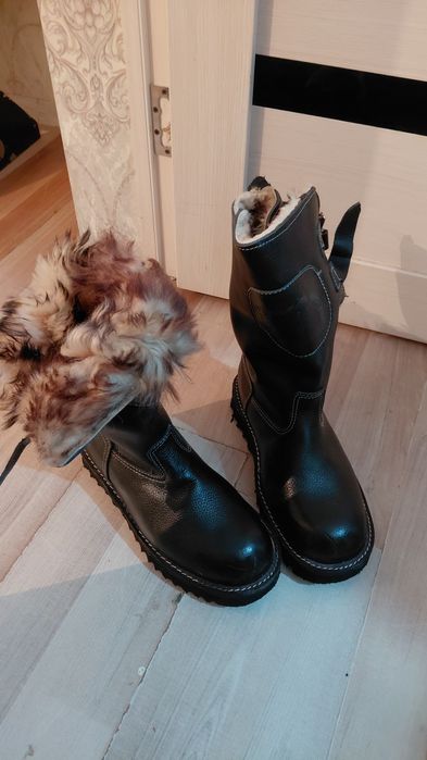 Зимние сапоги 43 размера новый