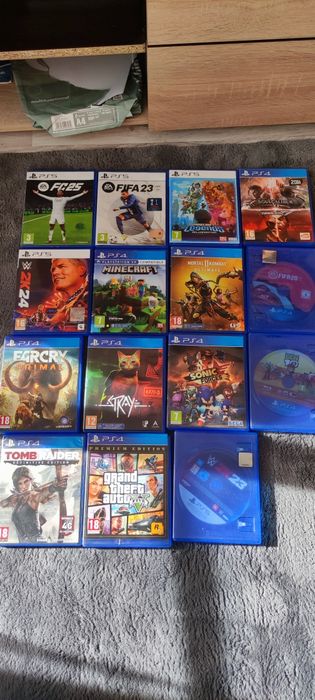 Плейстейшън 5 + игри и 2 джойстика