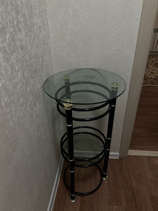 Тумбочка для прихожей