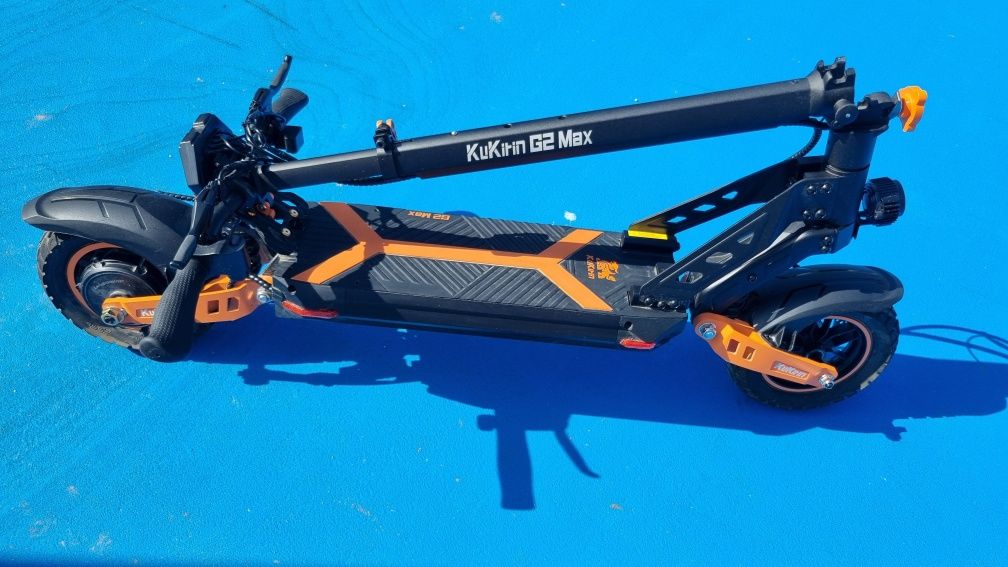 Електрическа тротинетка Kukirin G2 MAX + каска
