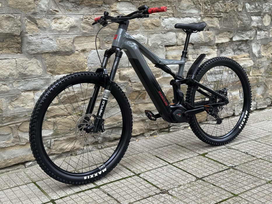 Електрически велосипед E-bike FOCUS SAM 2 6.7 year 2025( L размер)