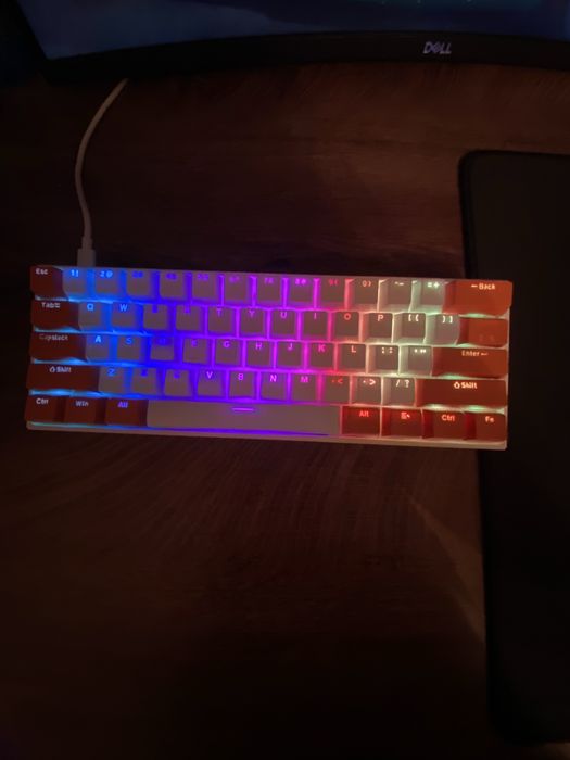 Tastatura qwertykey61 custom