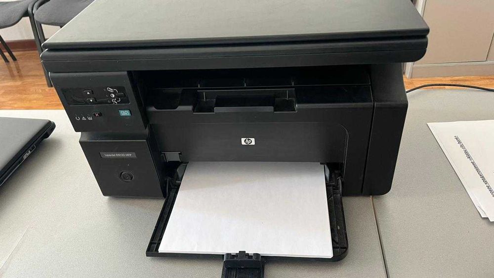 МФУ HP LaserJet M1132 MFP
