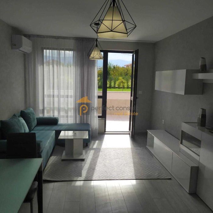 Двустаен Апартамент в Южен