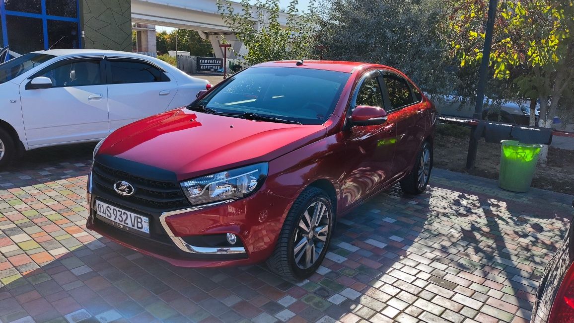 Продаю Lada Vesta 1.6