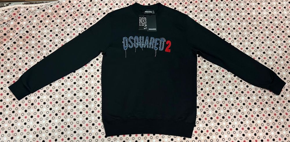 Vând bluza noua de bărbați Dsquared2