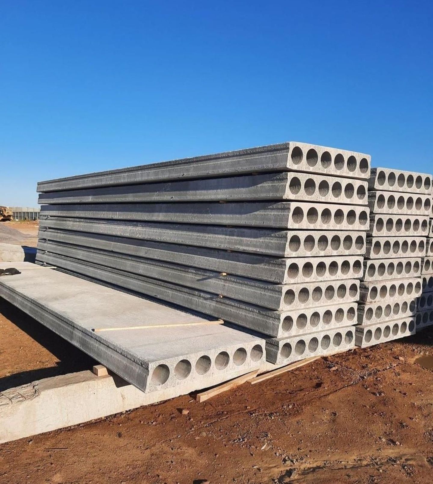 BETON PLITA dastafka butun viloyat bõyicha bepul 175 000 ming BETON P.