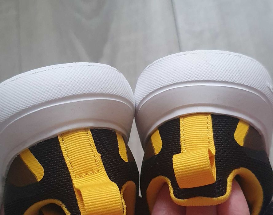 Incaltaminte copii, diverse modele. Marimea 26