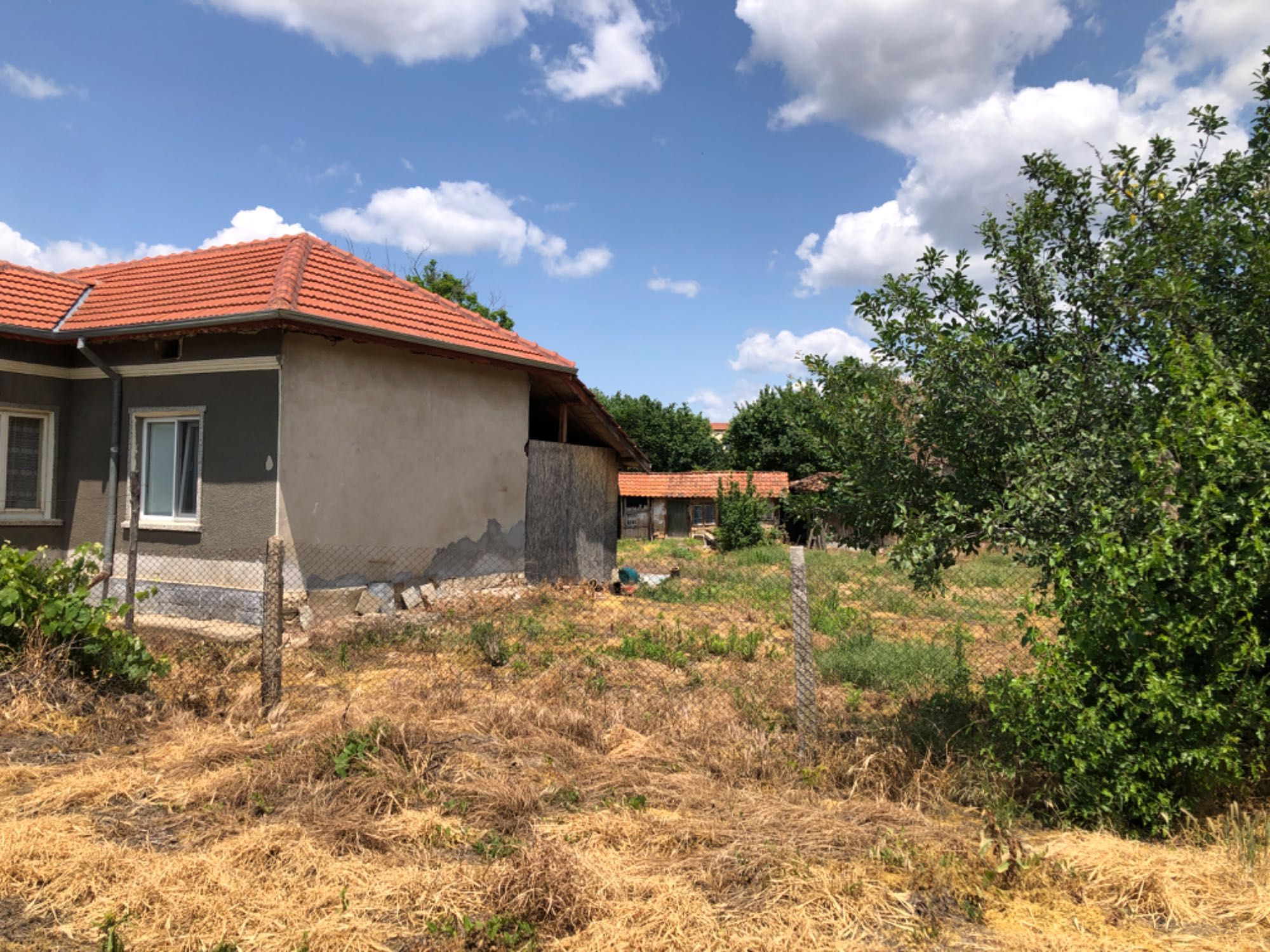 Къща в село Добротица