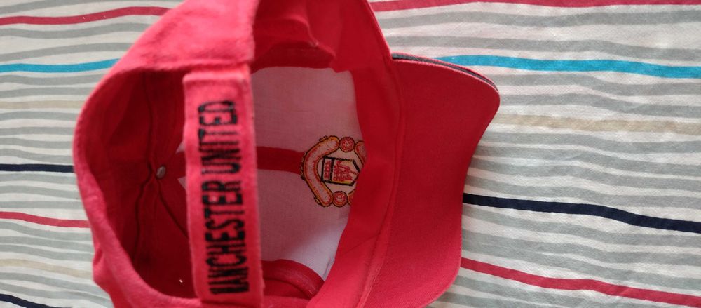 Manchester United аксесоари (шапка, шал, лента)