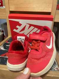 Червени Детски Маратонки Nike / 26 EU / 15 cm