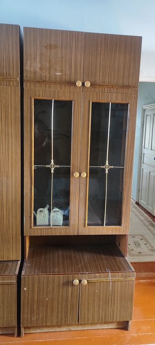 Советский және Белоруссия өндірісіндегі шкафтар