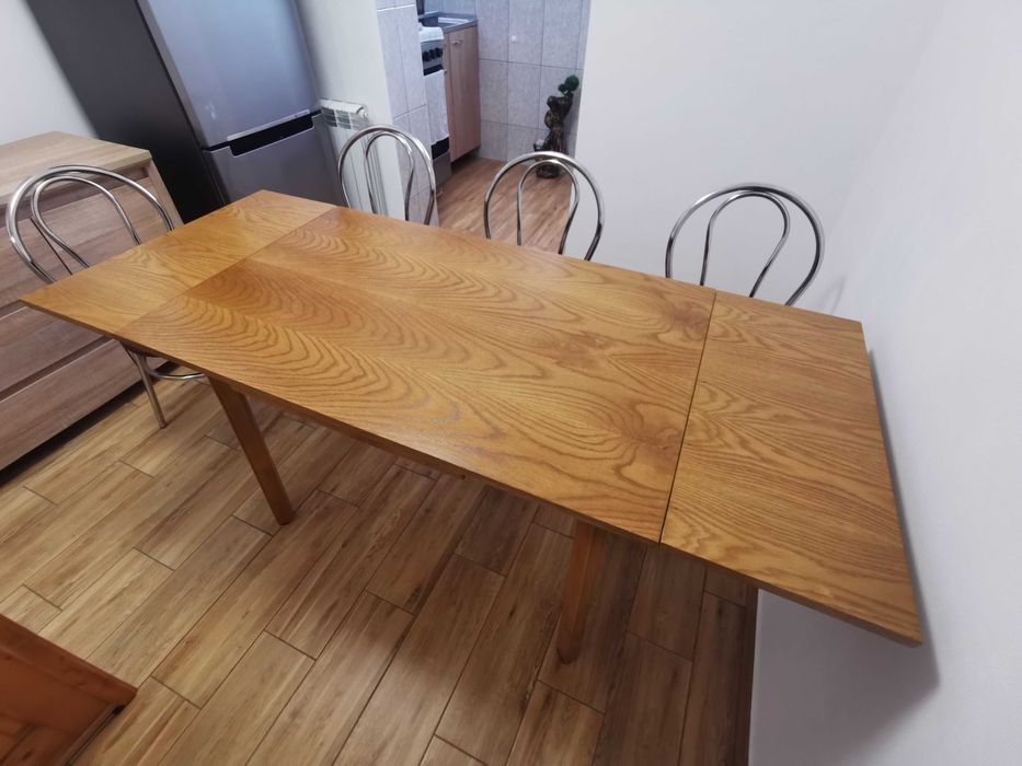 Vand set masa extensibila si 4 scaune inox