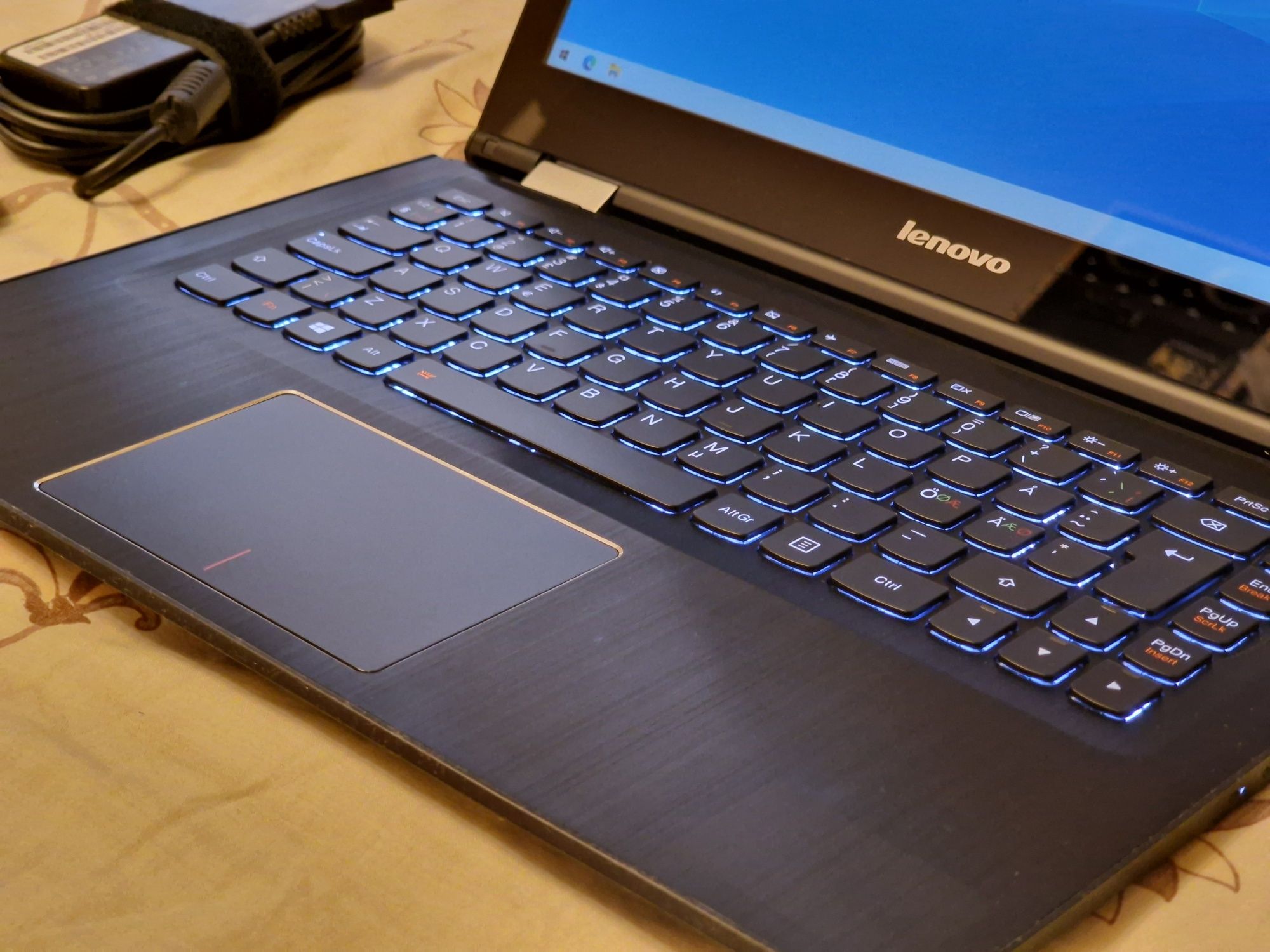 Lenovo Yoga 14" Лаптоп Таблет 500-14ISK SSD 256GB Тъч скрийн
