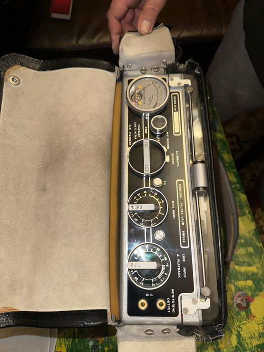 Награ 3 - Професионален магнетофон с висококачествен звук