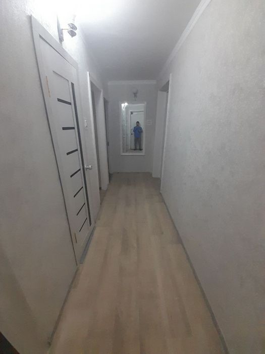 Метро Чиланзар 2/2/4. 2-6 балкон срочно продаётся квартира