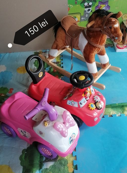 Scaun bebe / lot jucării diverse