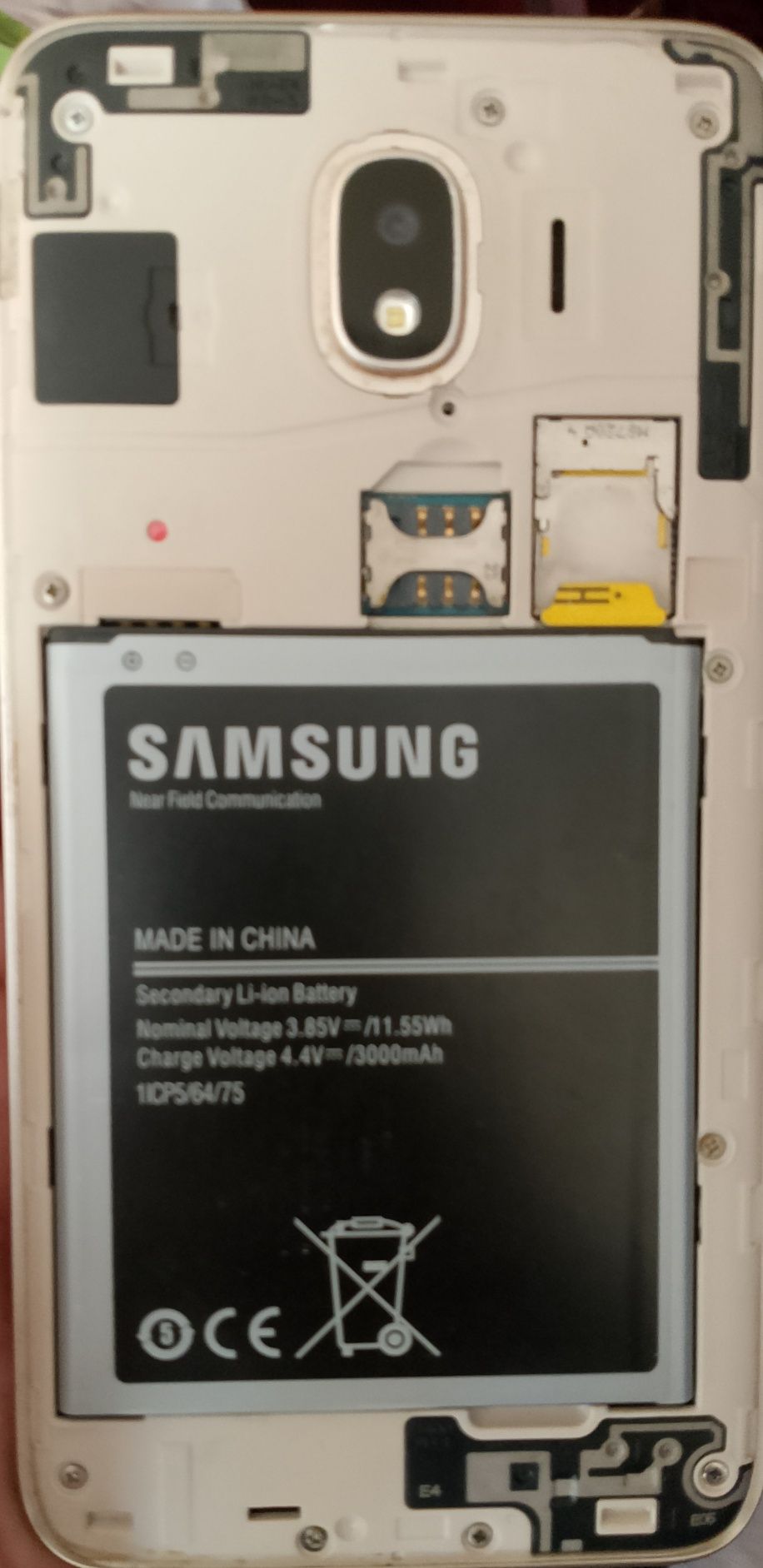 Samsun g Galaxy J4