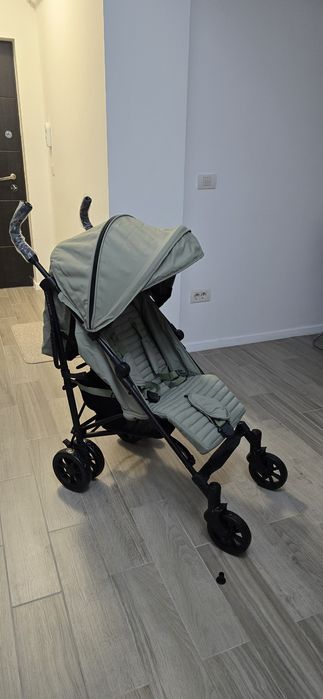 Cărucior pliabil tip umbrelă Little Dutch – nou, nefolosit