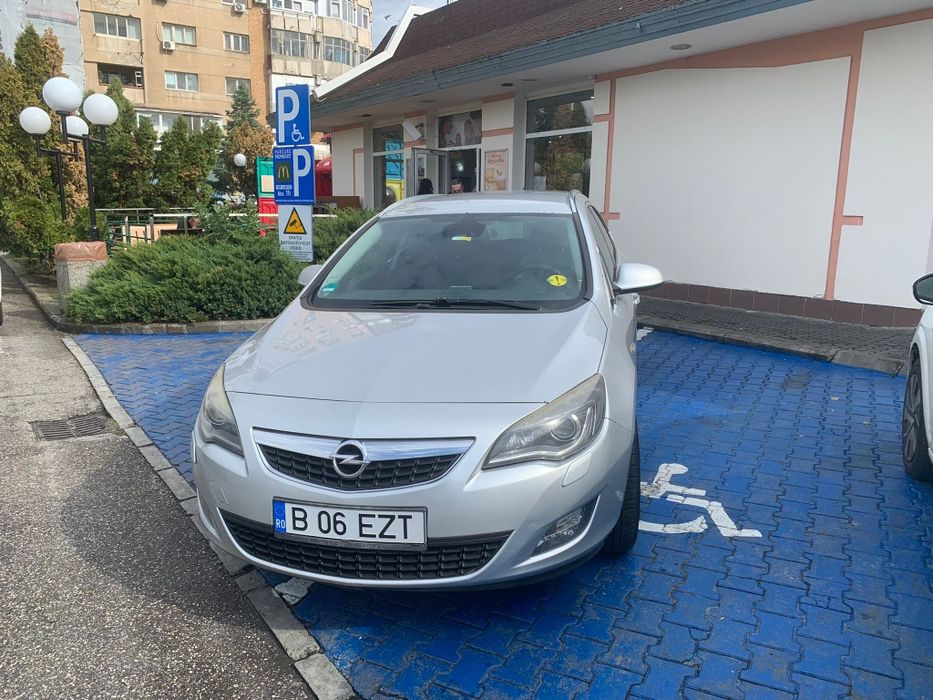 Opel Astra 2.0 CDTI  (2012)