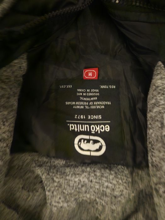 Vesta Ecko Unltd size M (cu gluca)