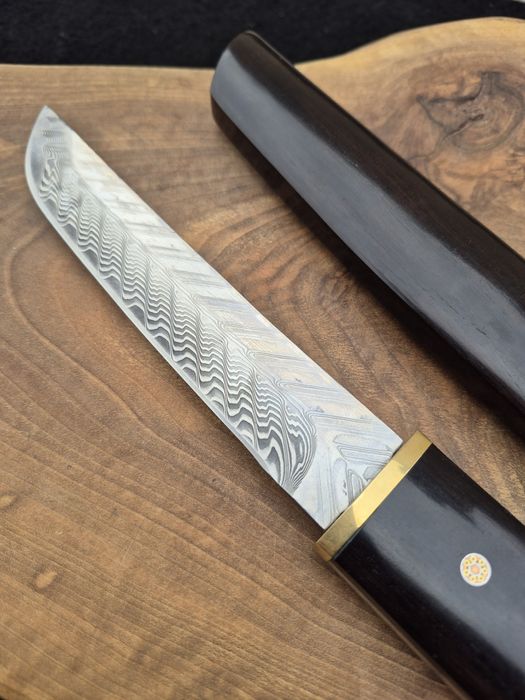Ловен нож дамаска стомана VG10,японски стил ,LN425