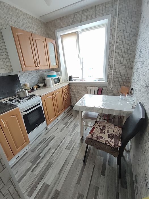 Продается 2-комн (3-52, 3 эт)