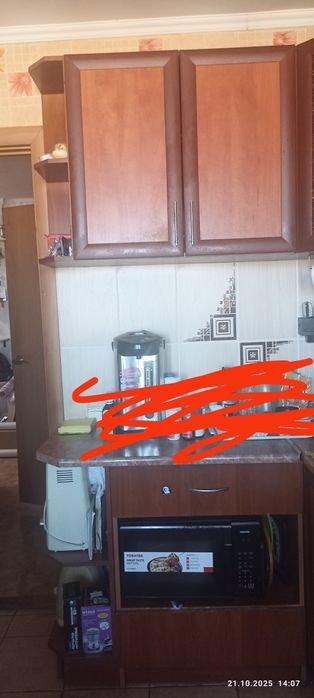 Продам кухню угловую бу