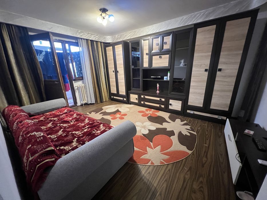 Inchiriez garsoniera 40 mp in cartierul rovine