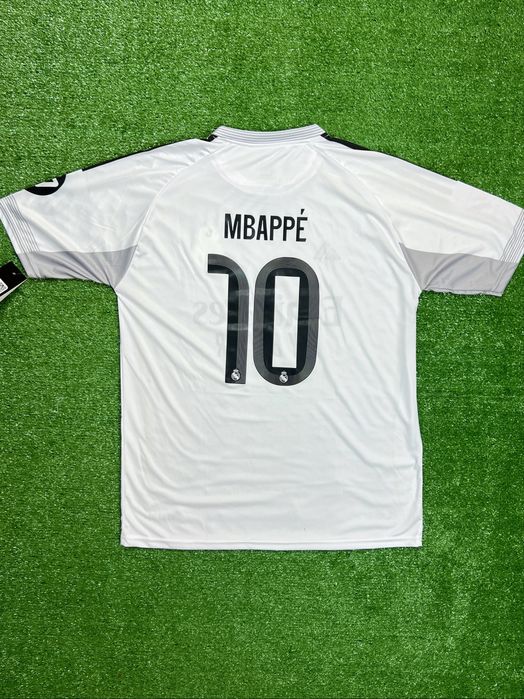 Най-новата футболна тениска на Реал Мадрид/Real Madrid/M’bappe/25/26