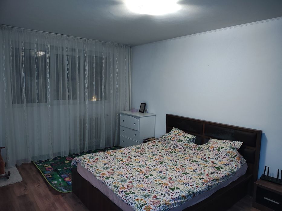 Oferta Vânzare apartament 3 camere decomandat