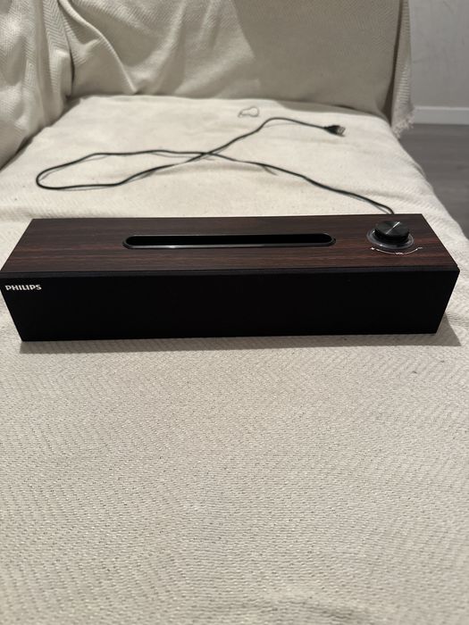 Колонка с часами Philips spa3809 с bluetooth