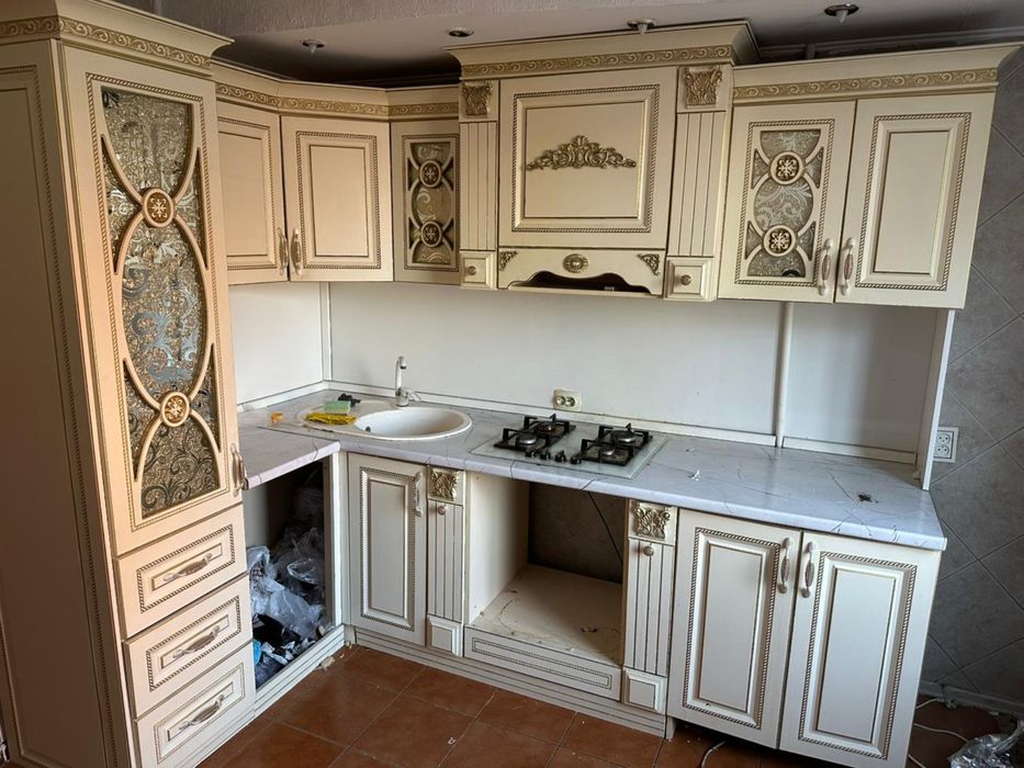 Срочно продам кухонный комплект