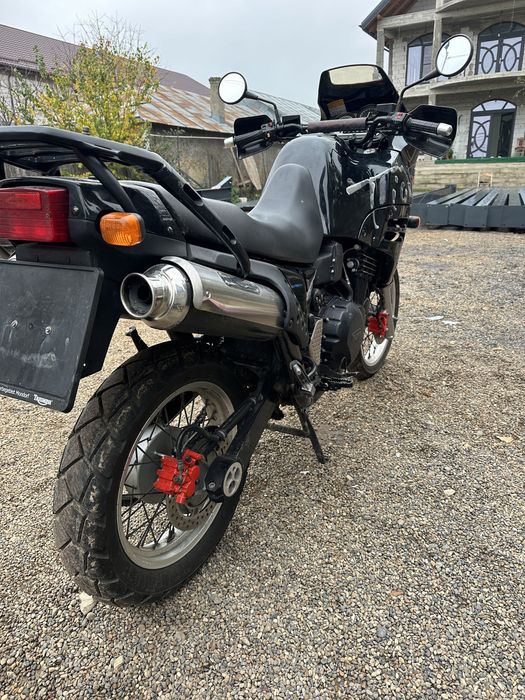 Vand sau schimb motocicleta