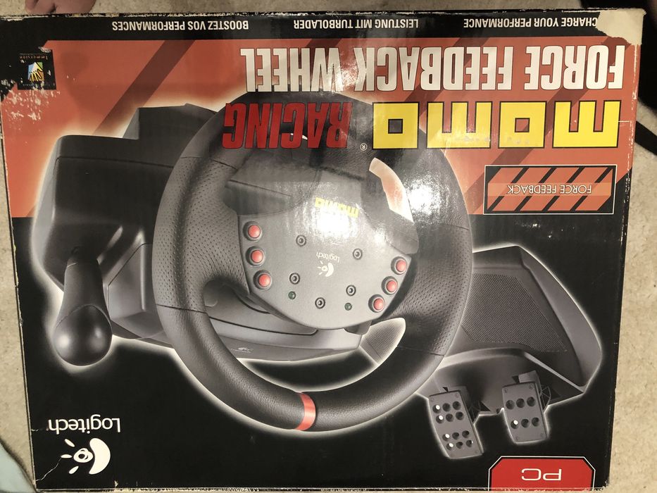 Volan gaming logitech momo racing