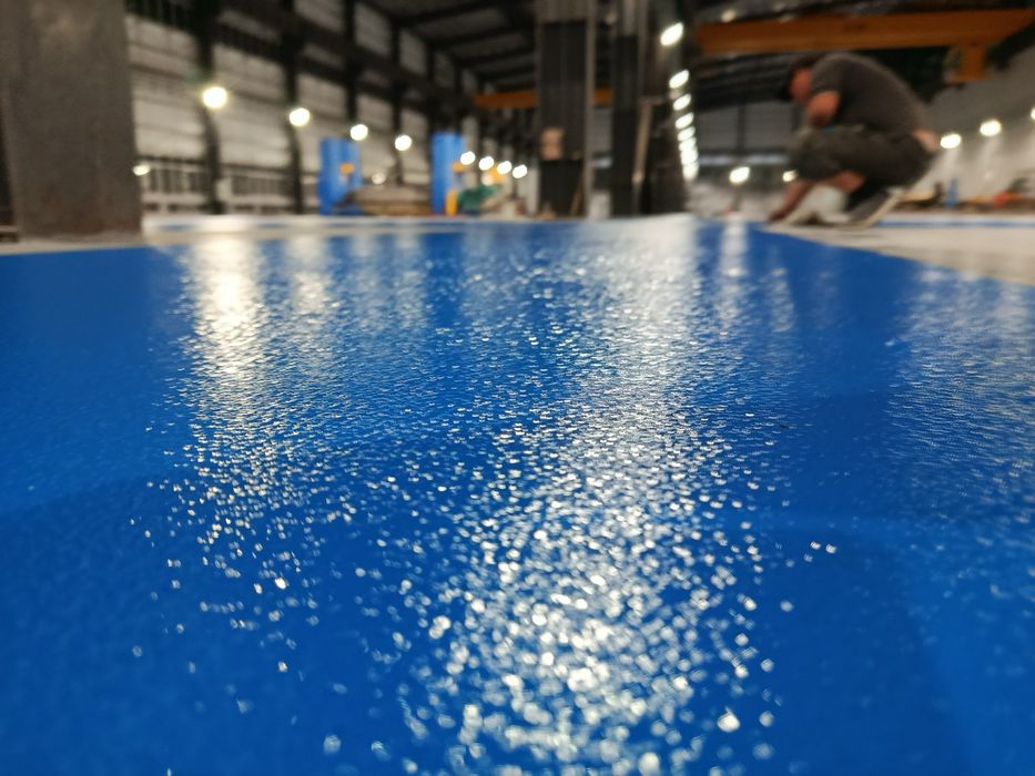 Nalevnoy pol Epaksit kraska xizmati