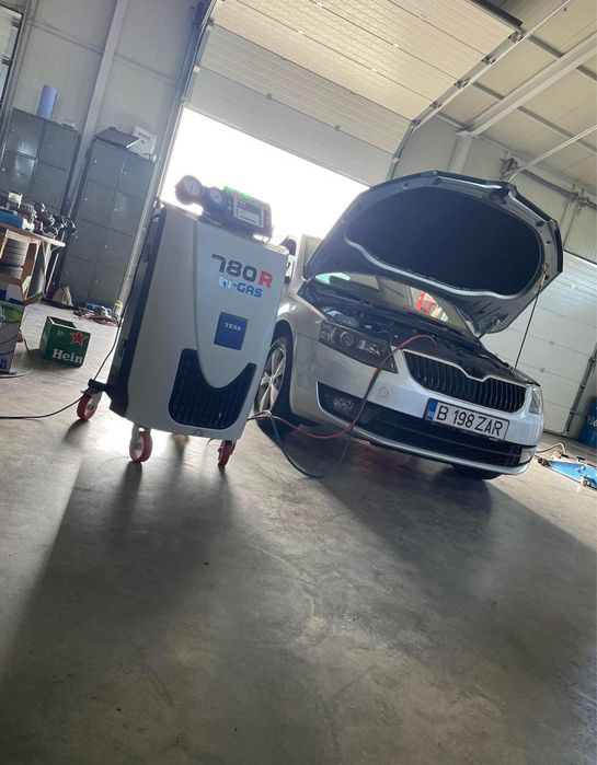 Încărcare Freon R134A.1234YF