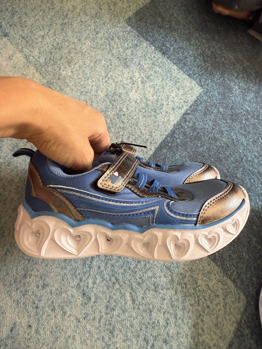 Новые Летние кроссовки для девочек.